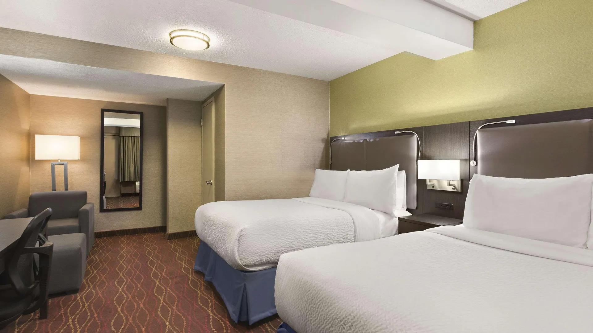 Days Inn By Wyndham Ottawa 3*,