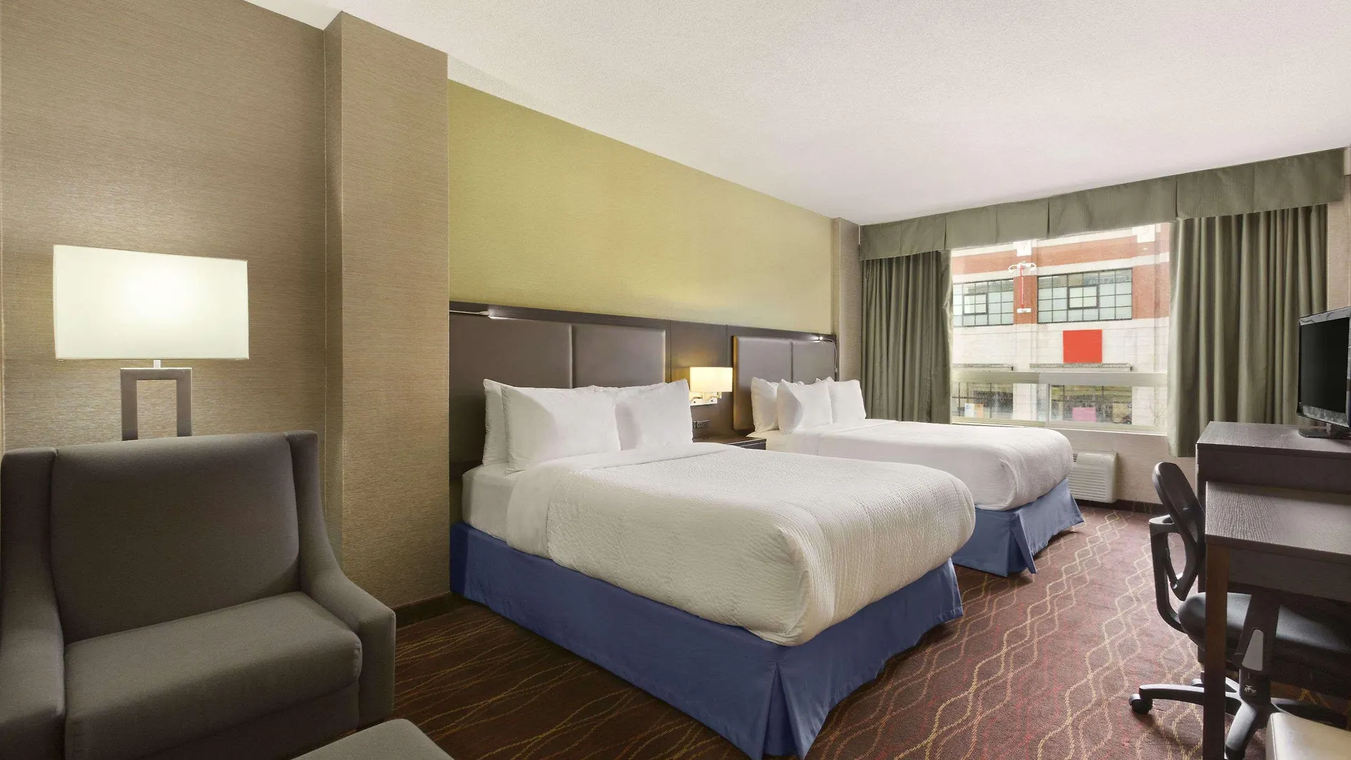 Days Inn By Wyndham Ottawa Hotel